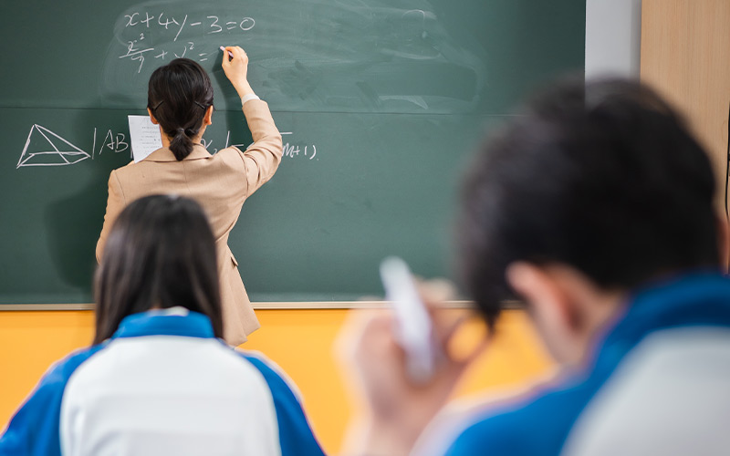 教學(xué)中的學(xué)生聽力健康